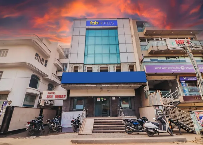 Fabhotel Rayplus
