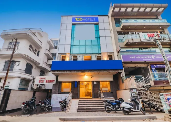 Fabhotel Rayplus