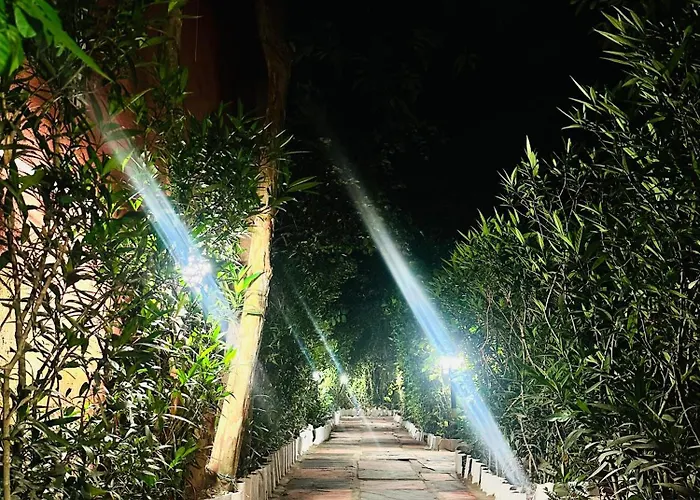 Istaqbal Hotel Mukki