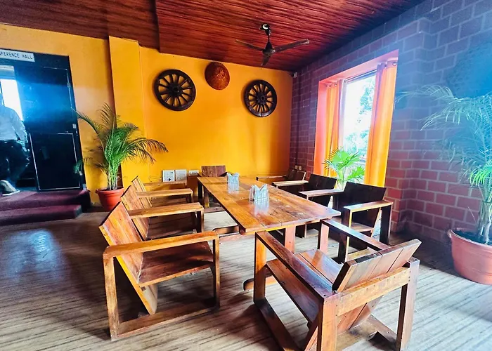 Istaqbal Hotel Mukki