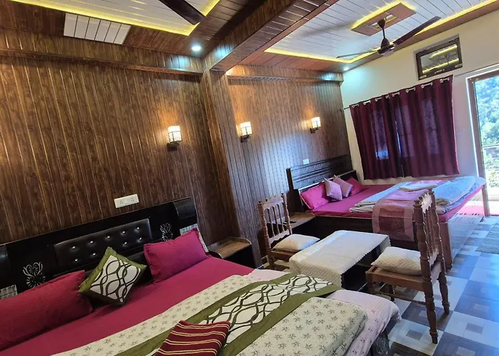 Bisht Hotel And Restaurant