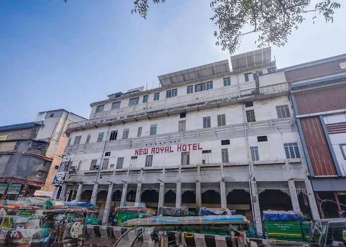 Hotel New Royal Just Near Old Delhi Railway Station And Red Fort