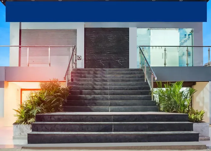 Super Townhouse Lohegaon Near Pune Airport Formerly Landmark Regency