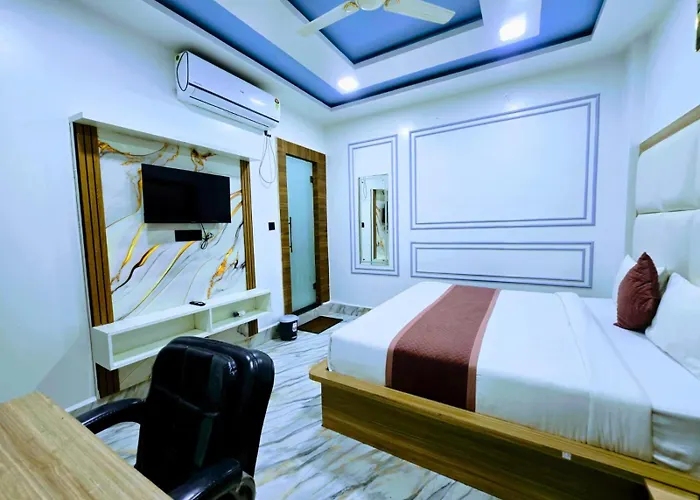 Hotel Aarav Grand