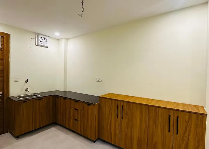 Hotel Rishikesh Paradise - Best Stay In Tapovan , Guests Favourite,Travellers Delight !!