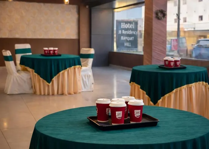 Hotel Woodlarq Inn Zirakpur !! Family Friendly ! Perfect For Group Stays ! Affordable Luxury Stay In Chandigarh