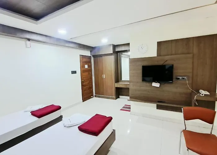 Hotel Grand Meridian By Go2 Hotels & Resorts