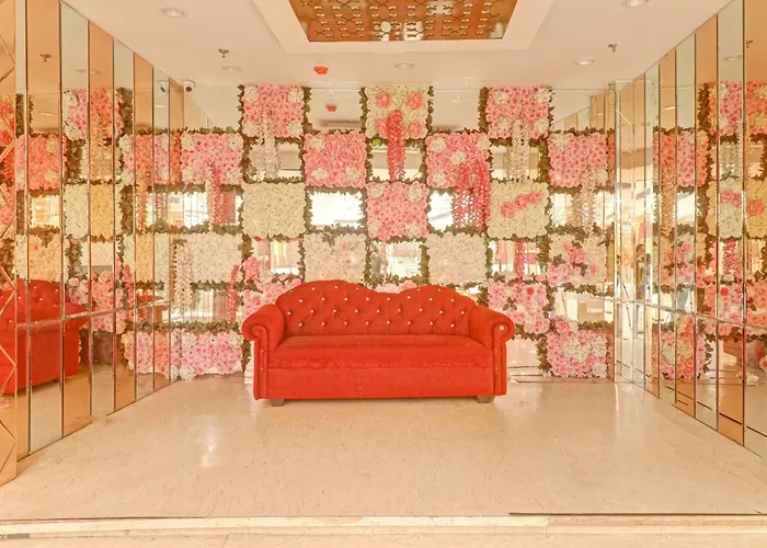 Hotel O Bhavya Residency Delhi 