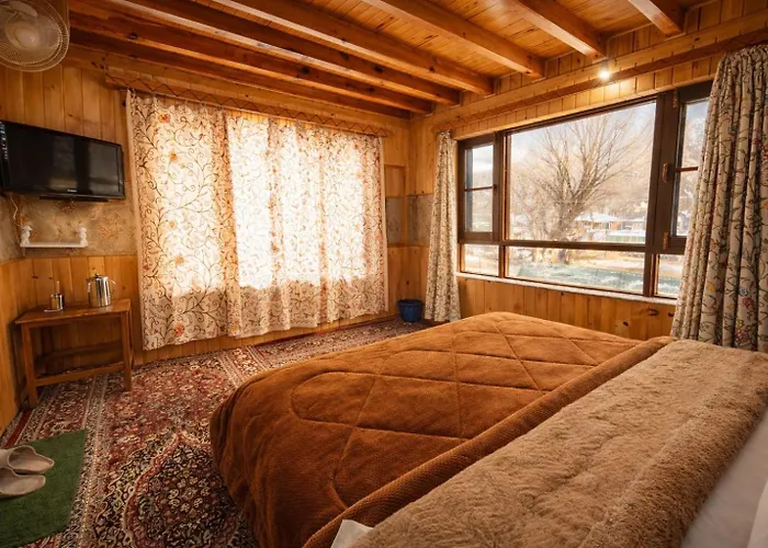 Rainbow Palace Pahalgam