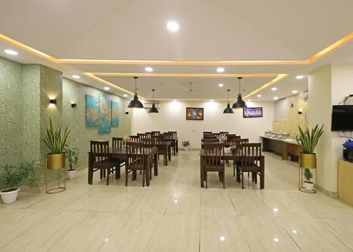 Hotel Grand Suites Near Delhi Aerocity - A Unit Of D'Capitol With Airport Drop