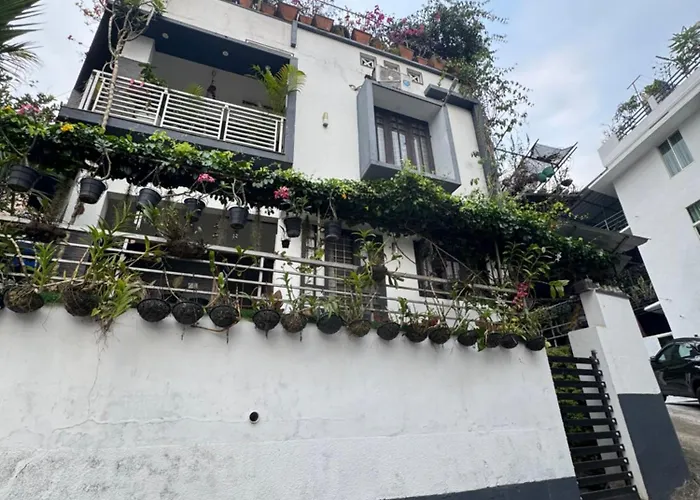 Chaithritha Ladies Homestay