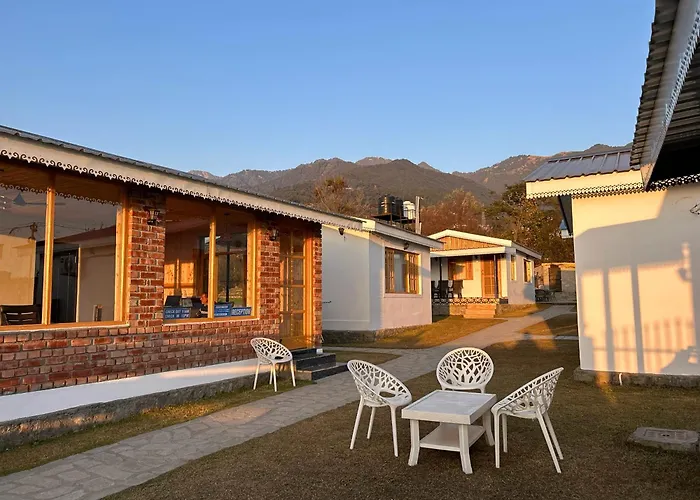 Saanjh Cottages - Hotel In Bir Billing