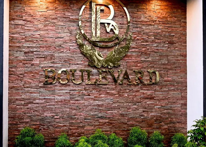 Boulevard Premium Luxury Hotel