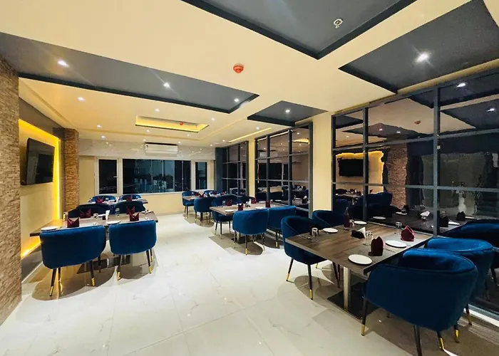 Hotel Pragati Palace