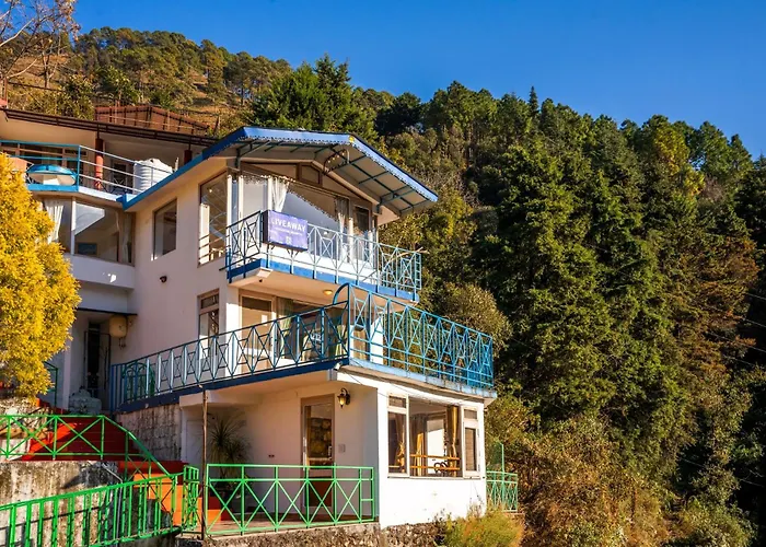 Liveaway Mussoorie, Kempty By Pack