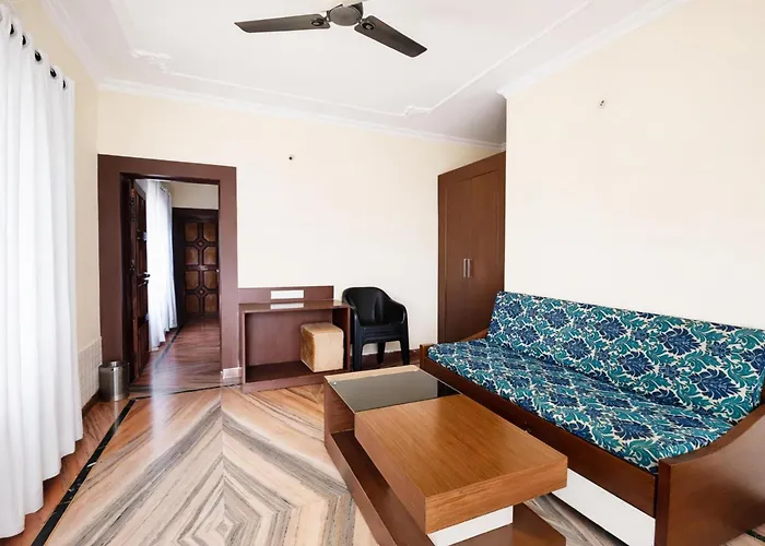 Hotel Mall Road Kavyansh Inn Near Ghorakhal Temple - Free Wi-Fi - Spa - Restaurants Facilities - Best Hotel