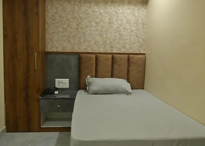 Hotel Satyabhama Lodge