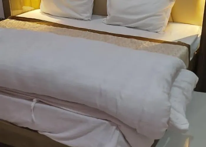 Dev Hotel Rooms