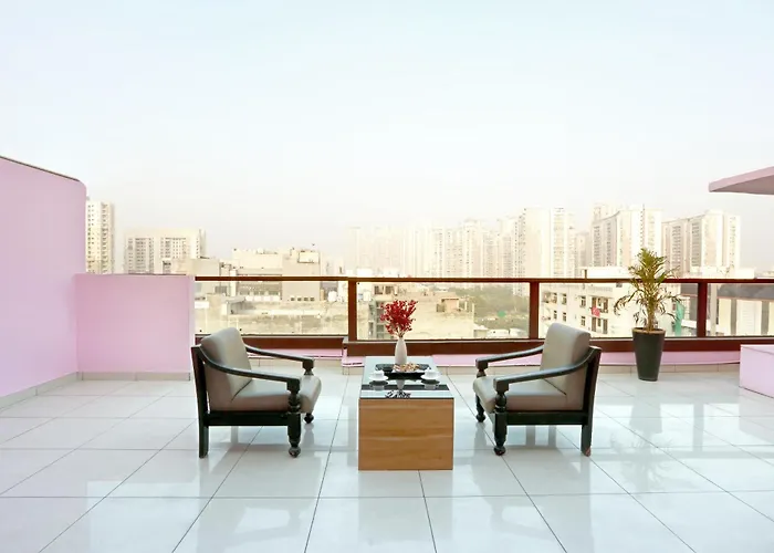 Hotel Emerald Suites By Aura