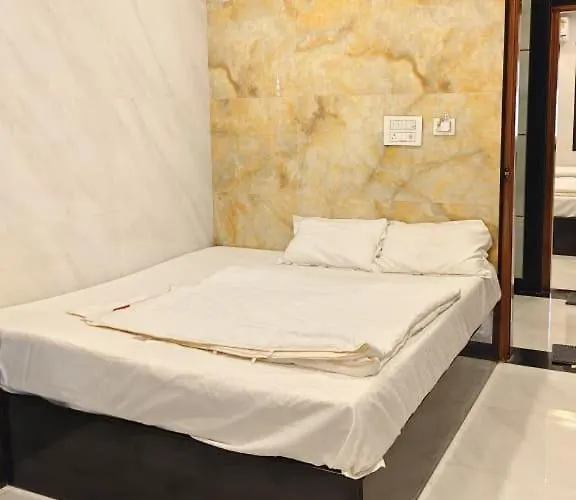 Kalpavriksha Kamadhenu Grand Inn