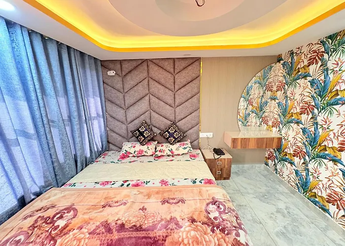 Hotel Sahil - City Center, Lalchowk