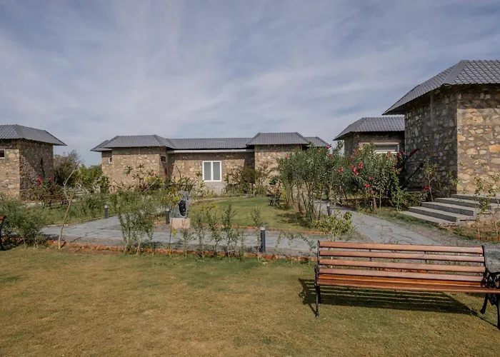 Justa Luxe Highpoint Jawai