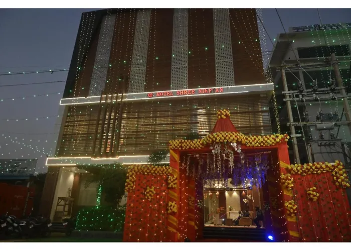 Hotel Shree Nikatan