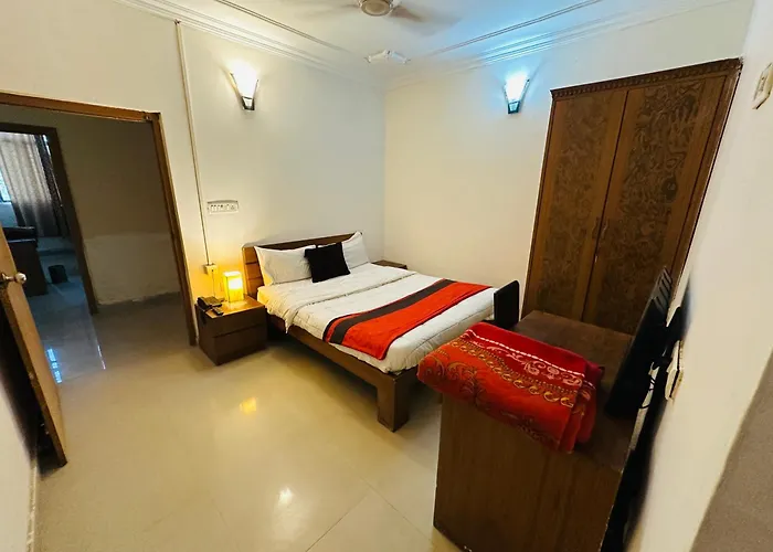 Samrat Hotel