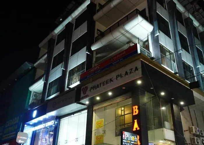 Hotel Prateek Plaza & Restaurant
