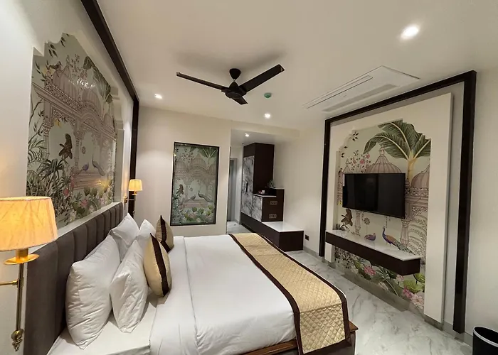 Hotel Raj Hari Palace
