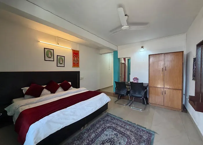 Freedom Palace Hotel