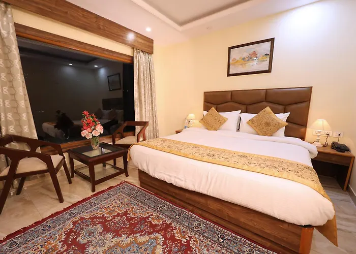 The Summerlead, Shimla