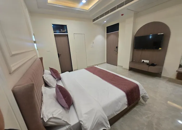 Hotel Shree Karni Palace