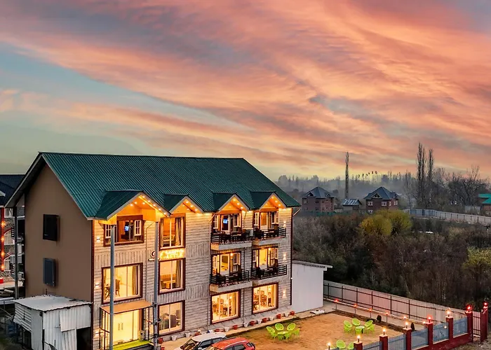 Hotel Classy Castle By Nasmu Stays