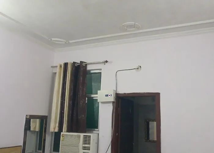 Arihanta Hotel