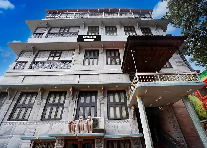Palette By Checkin Heritage Scindia Ghat