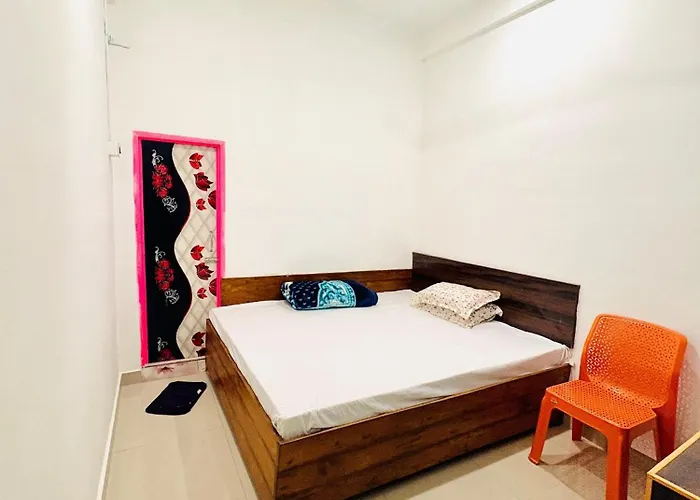 Mannat Lodge