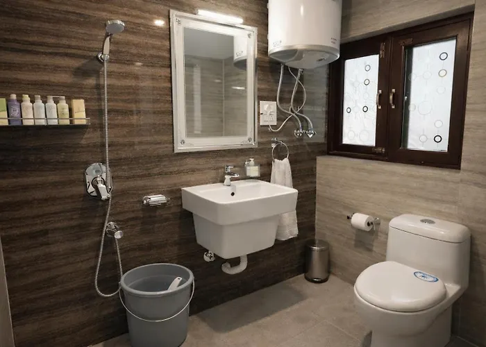 Zuri Cottage Pahalgam