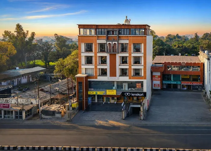 The Hosteller Bam Dehradun, City Centre