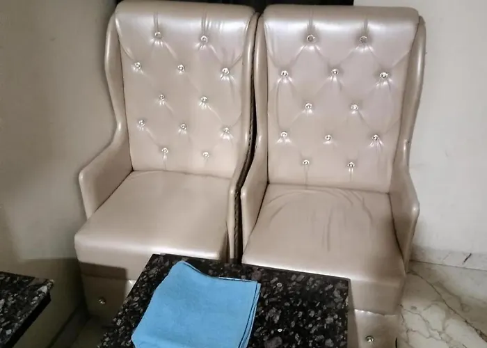 Hotel Ravi Residency