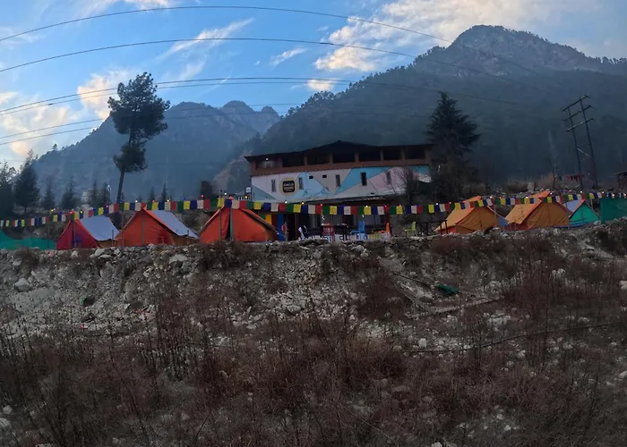 Kasol Shalom Camps & Cafe