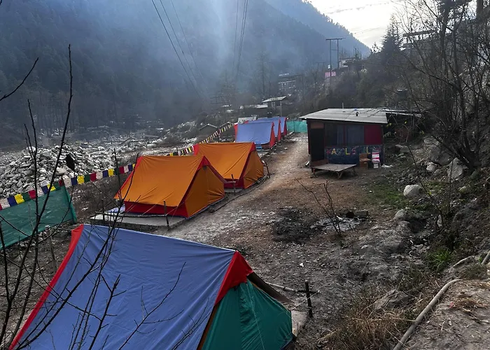 Kasol Shalom Camps & Cafe