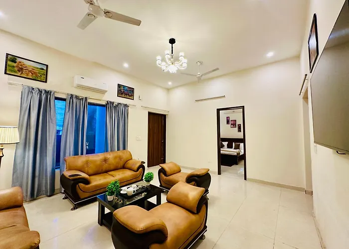 Hotel Oxygen Inn-Noida Sector 51