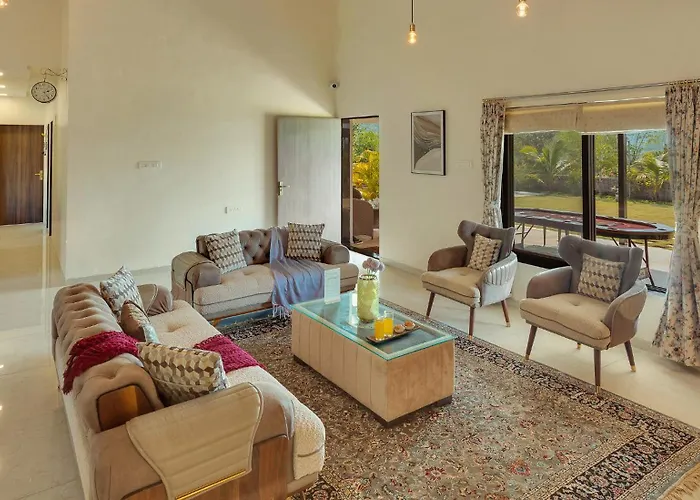 Saffronstays Green Lawns