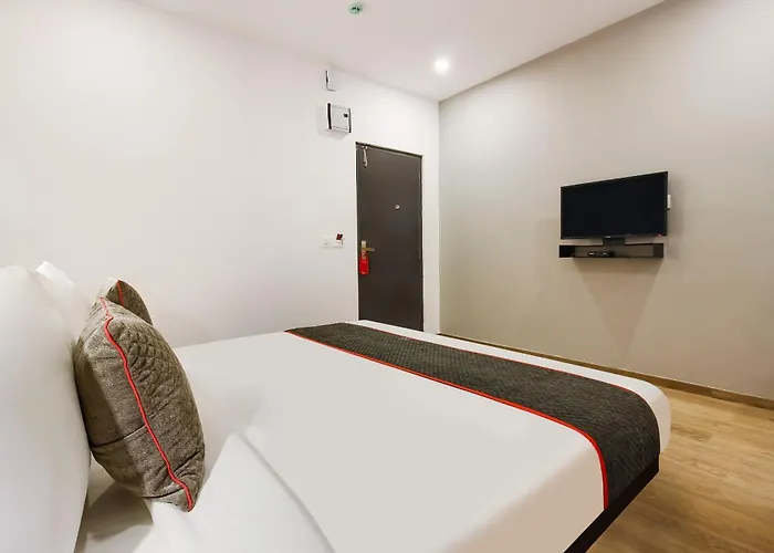Oyo Townhouse Near Esi Hospital, Sr Nagar Hotel Hyderabad