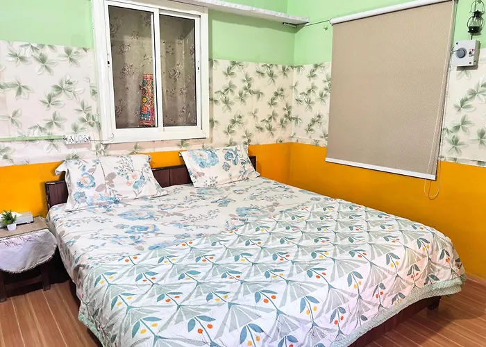 New Divine Stay At Janambhumi - Family Sleeps 2-6 , Private & Spacious