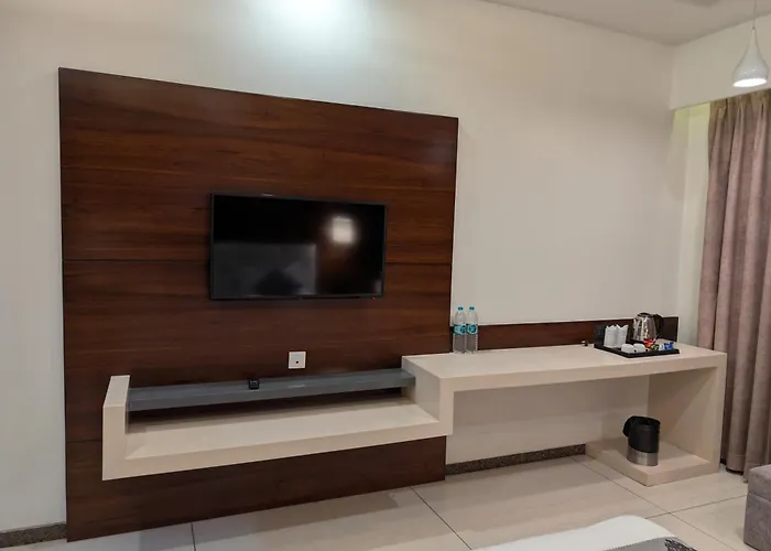 Love Kush Hotel