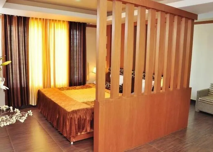 Hotel Sky Pearl