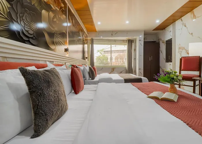 Hotel The Amar Grand