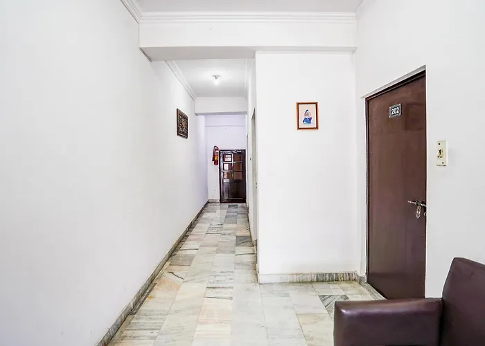 Super Hotel O Tyagi Road Near Prince Chowk Formerly Hotel Prabhu